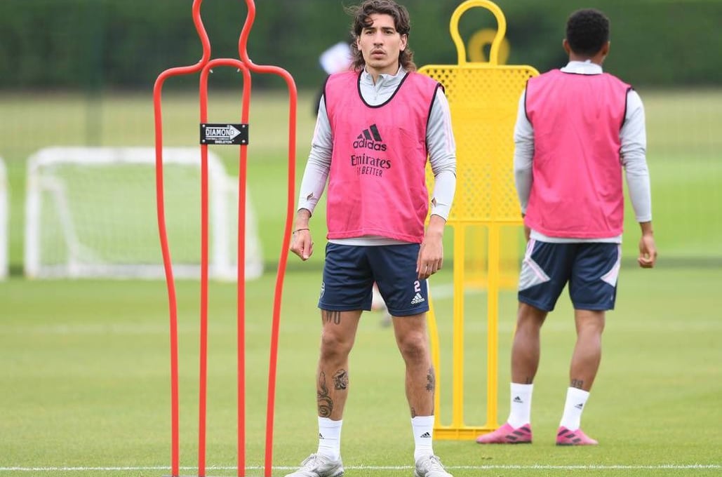 Bellerín ya trabaja con el Arsenal y define su nueva hoja de ruta