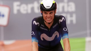 El equipo Movistar toma una decisión con Enric Mas