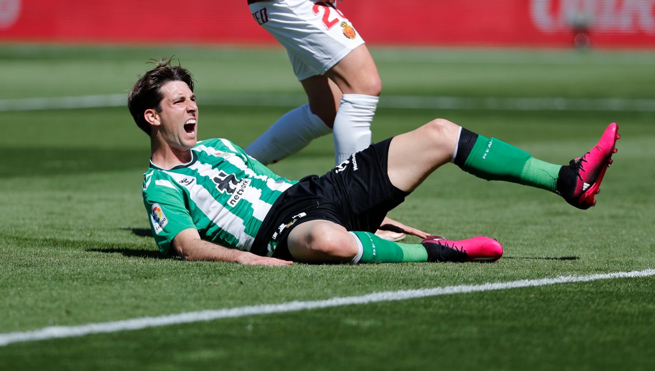 Cumbre inminente por Miranda: el Milan se cita con el Betis