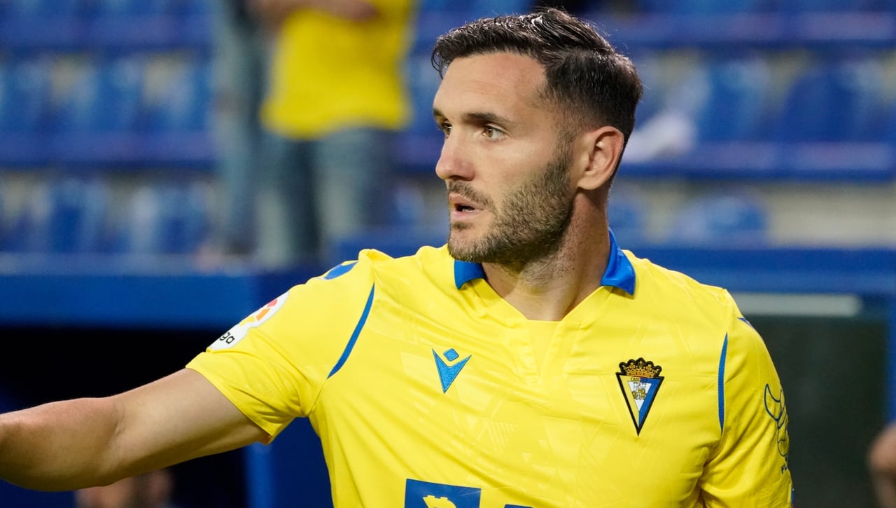 El dineral que pondrá Lucas Pérez de su bolsillo para salir del Cádiz