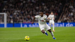 Vinicius lanza un mensaje en redes sociales con su futuro pendiente en el Real Madrid