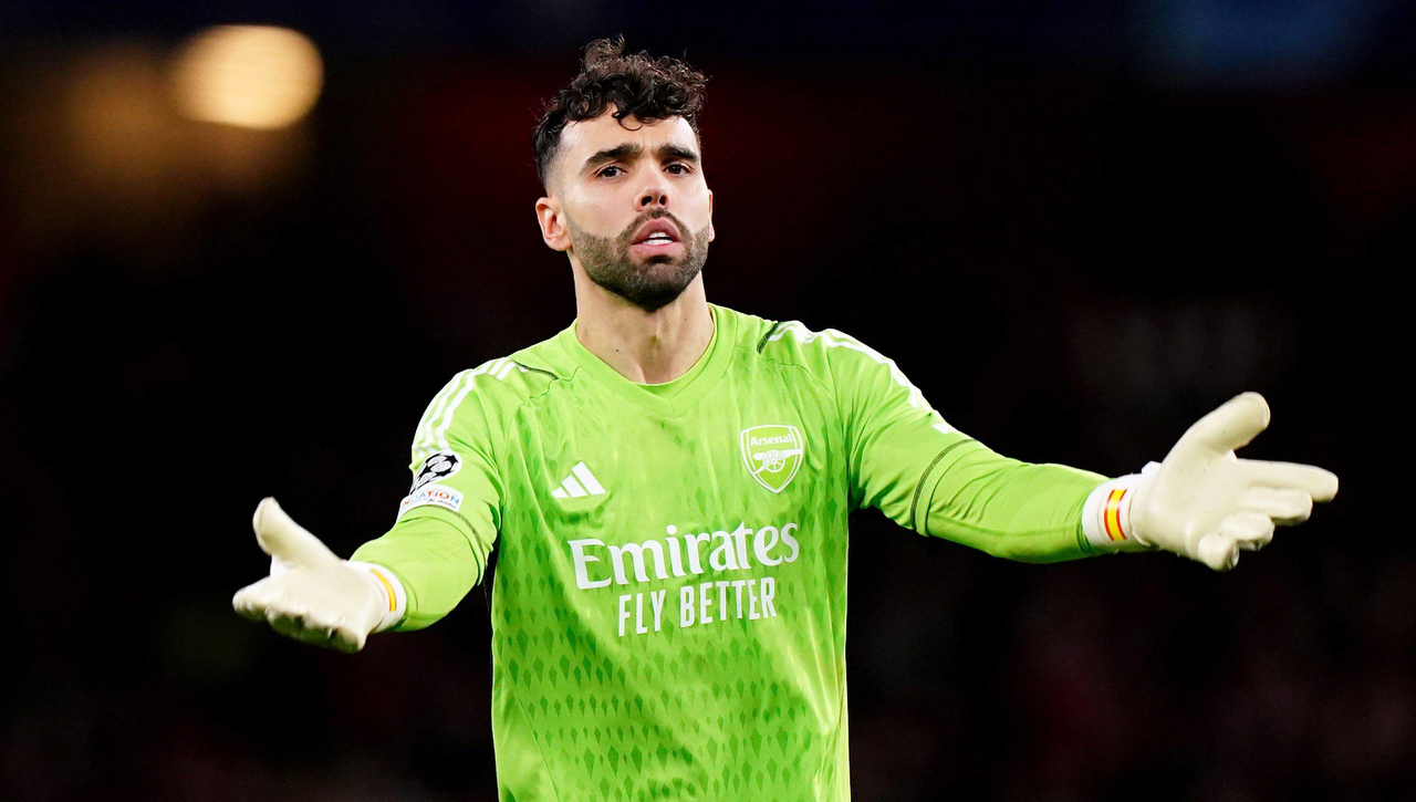 David Raya le deja el 'marrón' a Luis de la Fuente en la Selección española