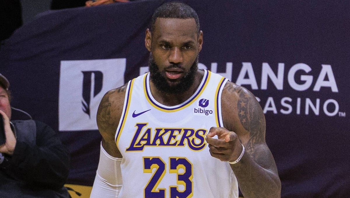 LeBron James pone fin a su histórica racha a lo campeón