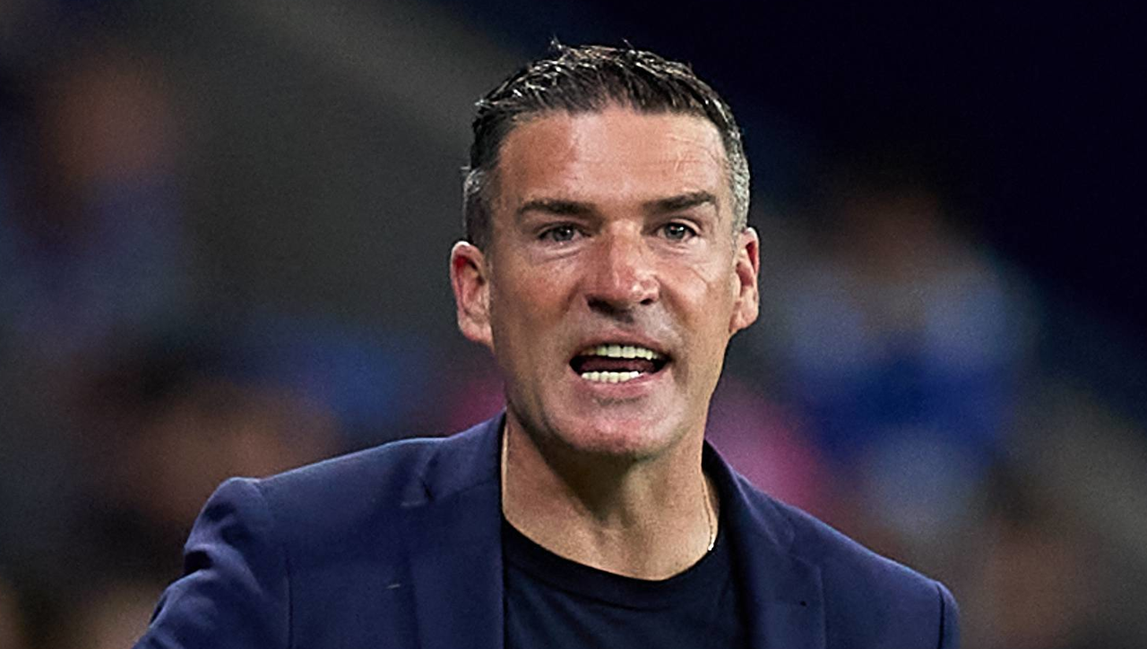 Paunovic vuelve a aparecer en el radar del Real Oviedo pese al posible ascenso de Paunovic