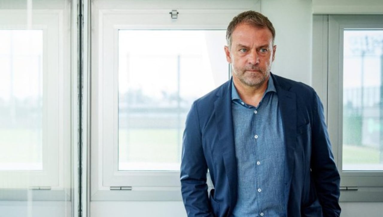 Flick frena su salida del Barça