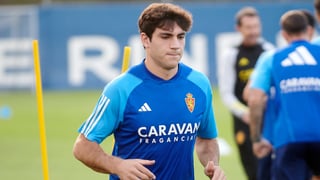 Pugna abierta por el fichaje de Iván Azón