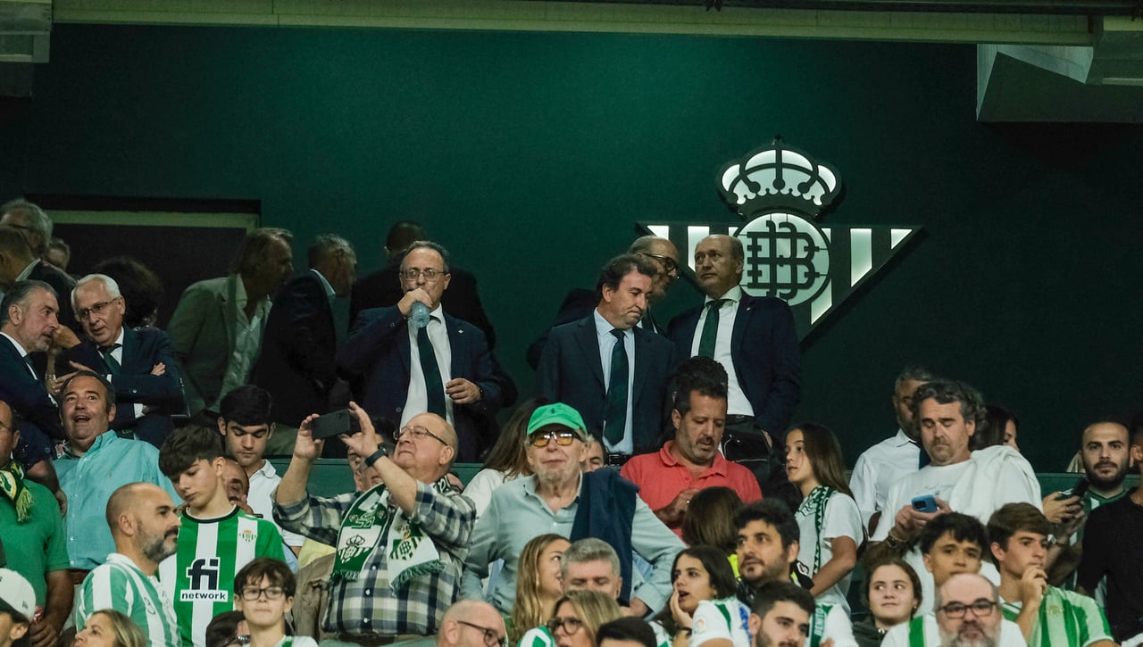 La urgencia bética por fichar y la pescadilla que se muerde la cola