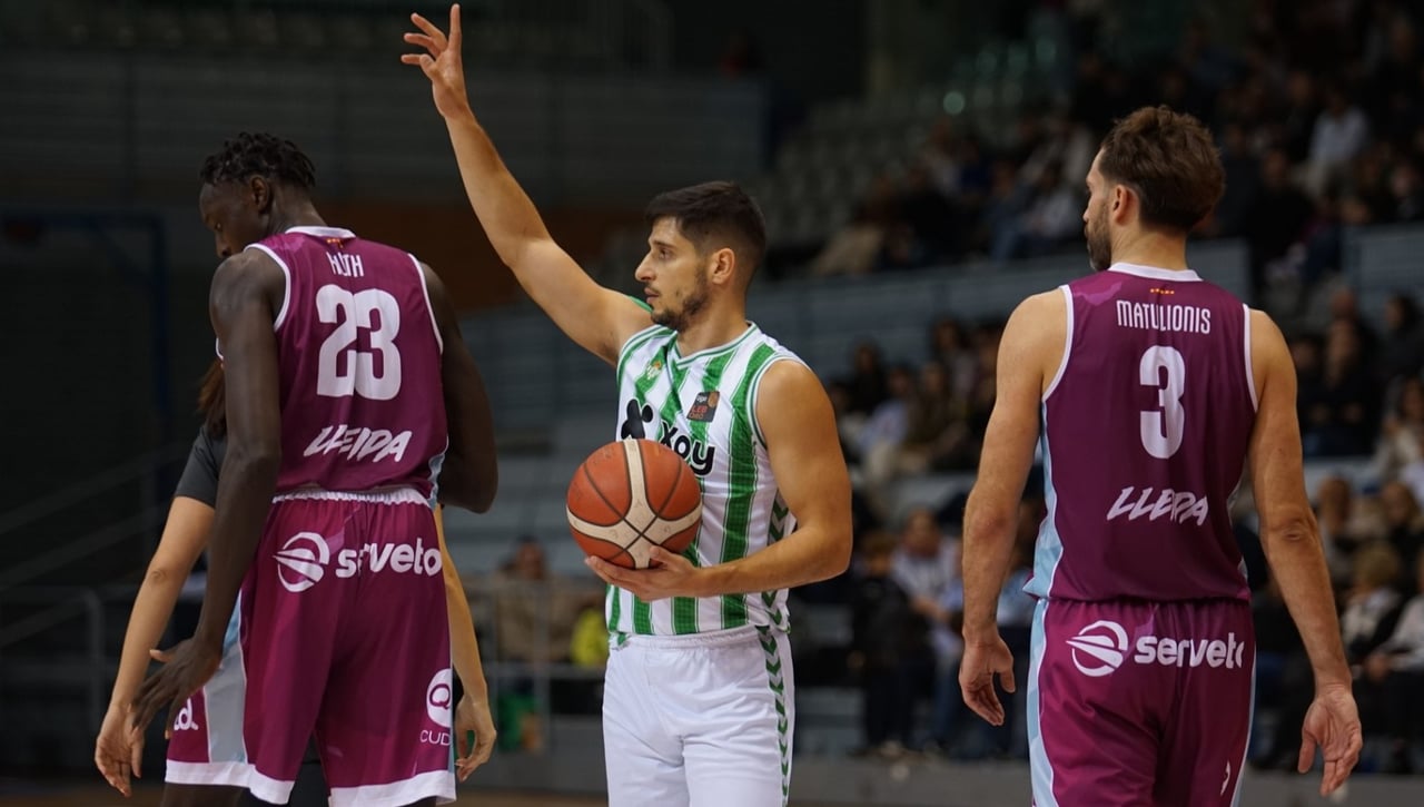 El Betis Baloncesto toca fondo