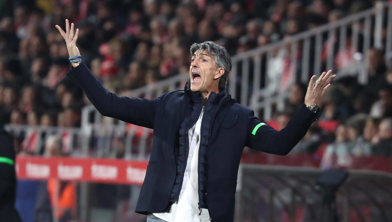 Imanol Alguacil, tajente con el tema de Hamari Traoré en la Real Sociedad