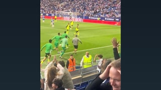 Así se vivió en el banquillo y en la grada el golazo de Antony: euforia con todos los acentos