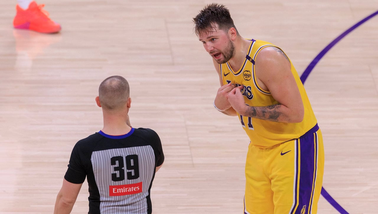 Luka Doncic sufre su derrota más dolorosa con los Lakers