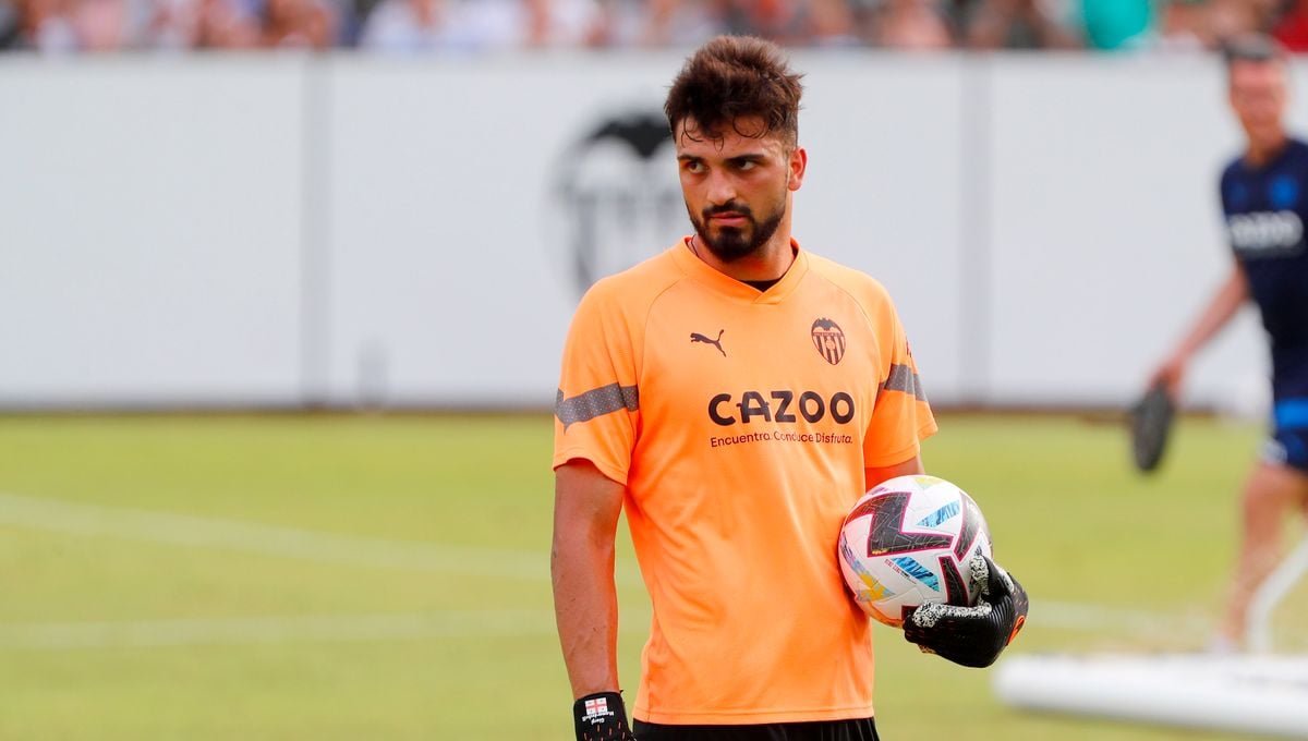 El Valencia dijo 'no' al Real Madrid por Mamardashvili