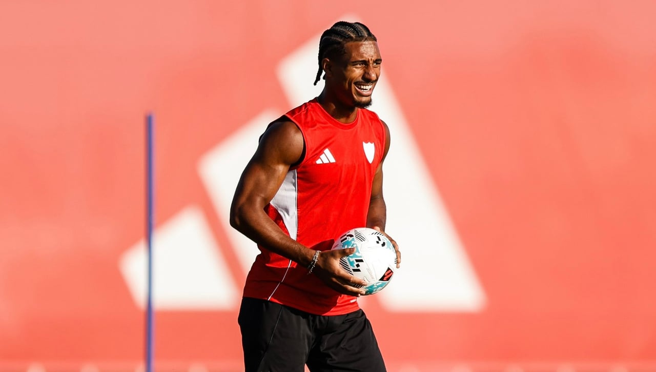 Última sesión del Sevilla pensando ya en el Sunderland