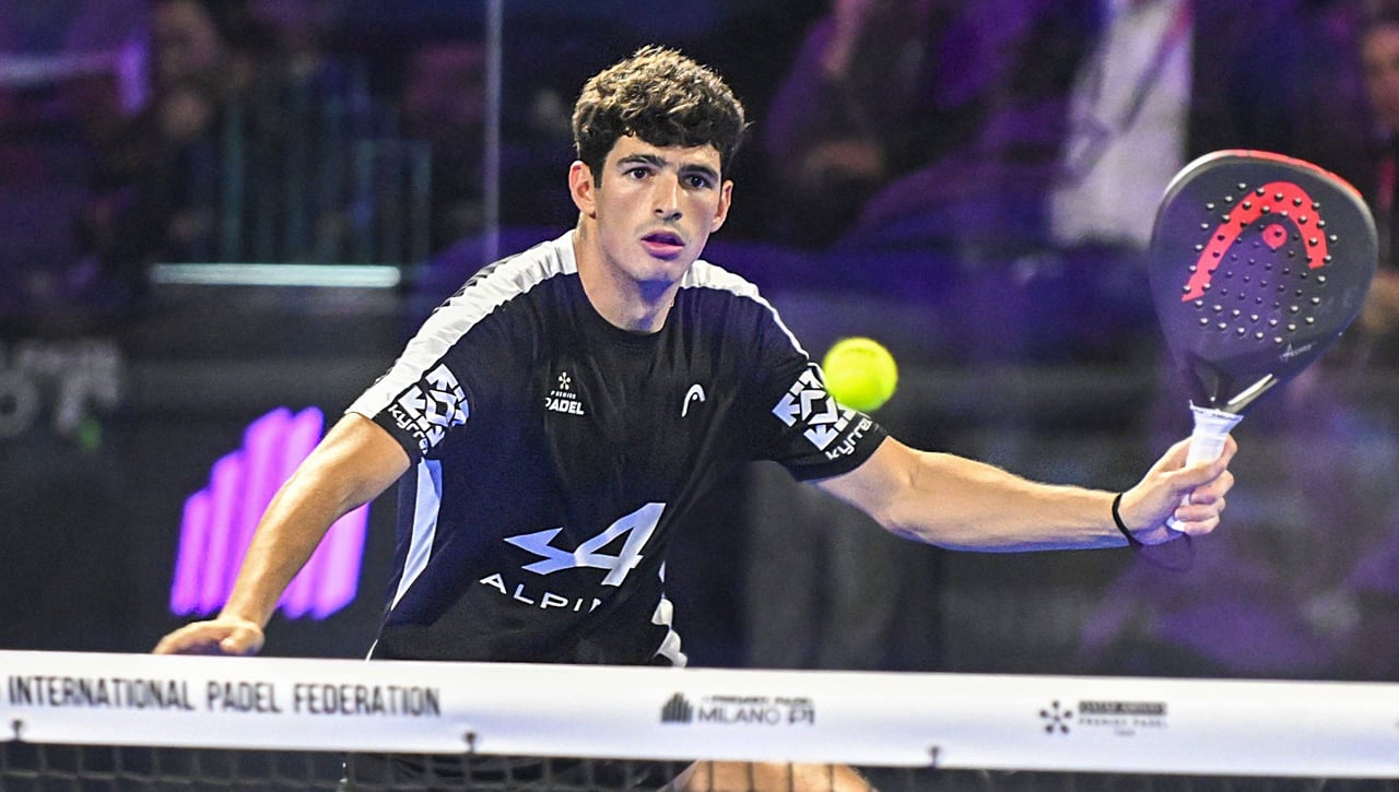 Señala a Paquito Navarro y paga con la misma moneda a Arturo Coello 