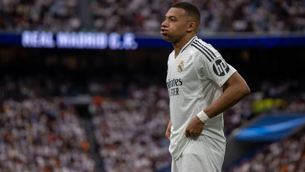 Mbappé no levanta cabeza