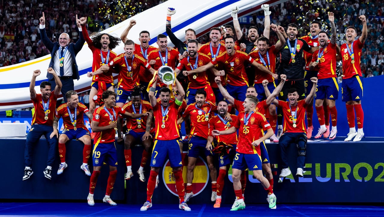 España 2-1 Inglaterra: ¡¡¡Llegó la cuarta!!! ¡¡¡España reina en Europa!!!