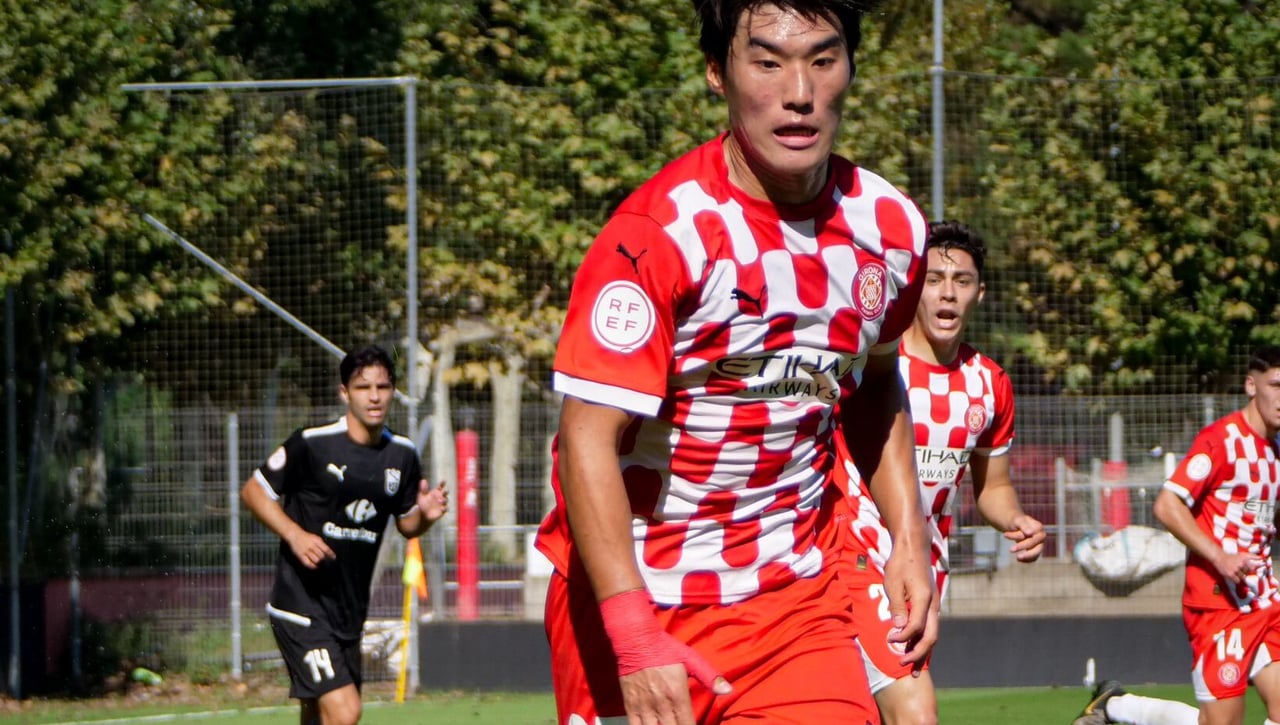 Minsu se abre paso en el Girona