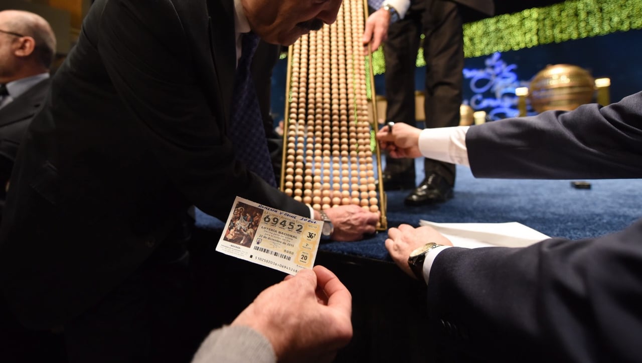 Los décimos que hacen falta para tener un 50% de probabilidades de ganar grandes premios de la Lotería de Navidad