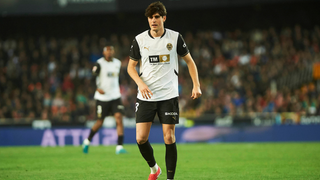 Vienen a por Javi Guerra