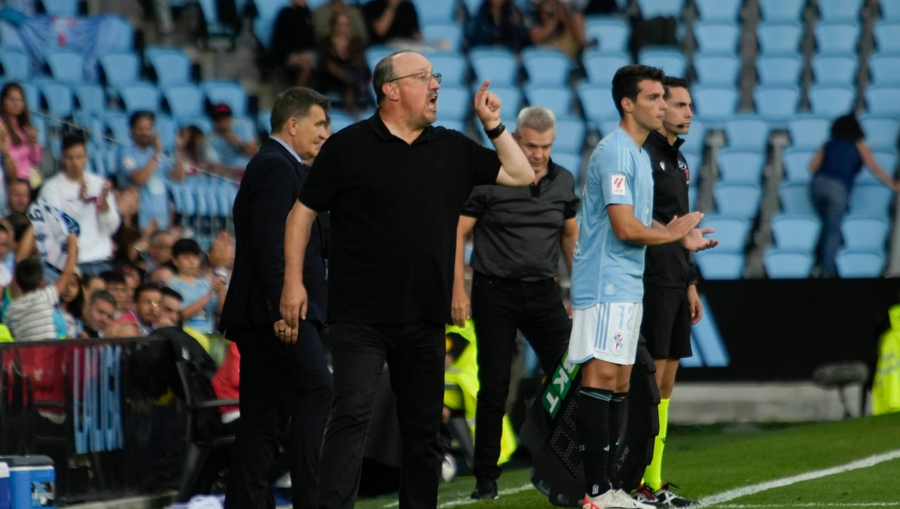 Rafa Benítez se olvida de hacer autocrítica tras el varapalo copero