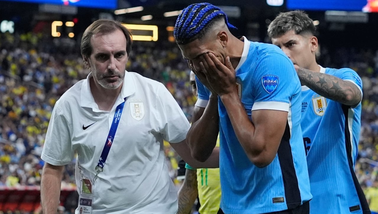 Las pruebas médicas a Ronald Araujo confirman los peores presagios  