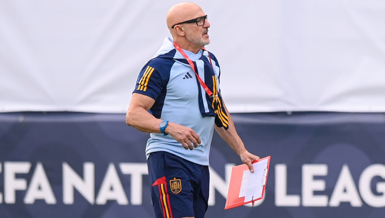 Así sería la lista de convocados correcta de Luis de la Fuente según la IA