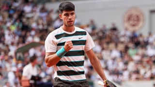 Carlos Alcaraz, a semifinales sin sudar