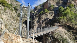 El pueblo andaluz con un puente colgante único en España