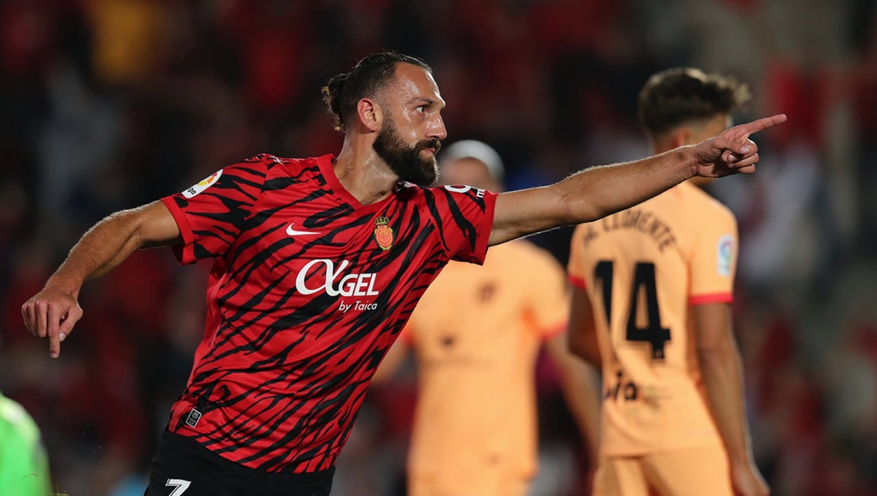 Muriqi entra en política... lanzando una pulla a España