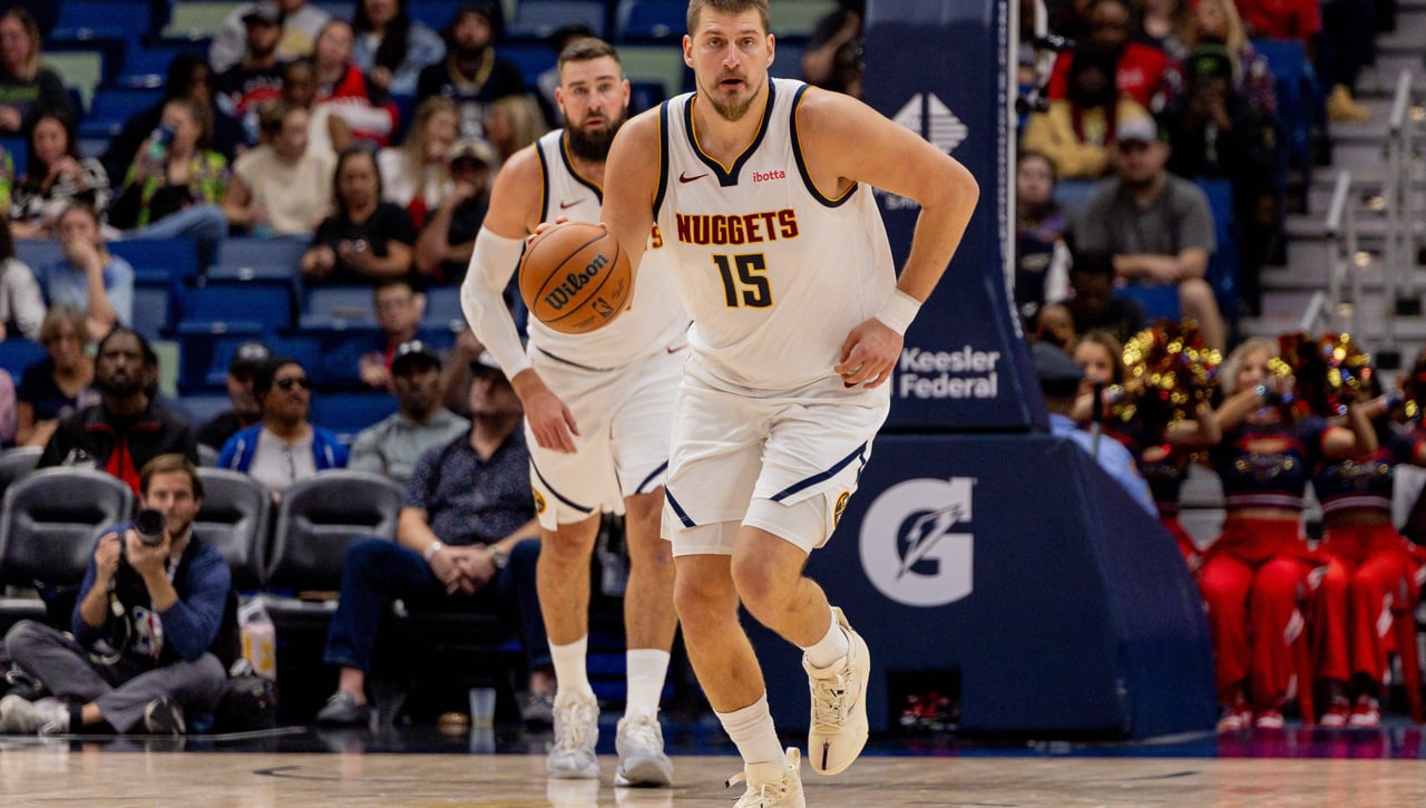 Jokic se abona al triple doble y Vucevic se convierte en un héroe