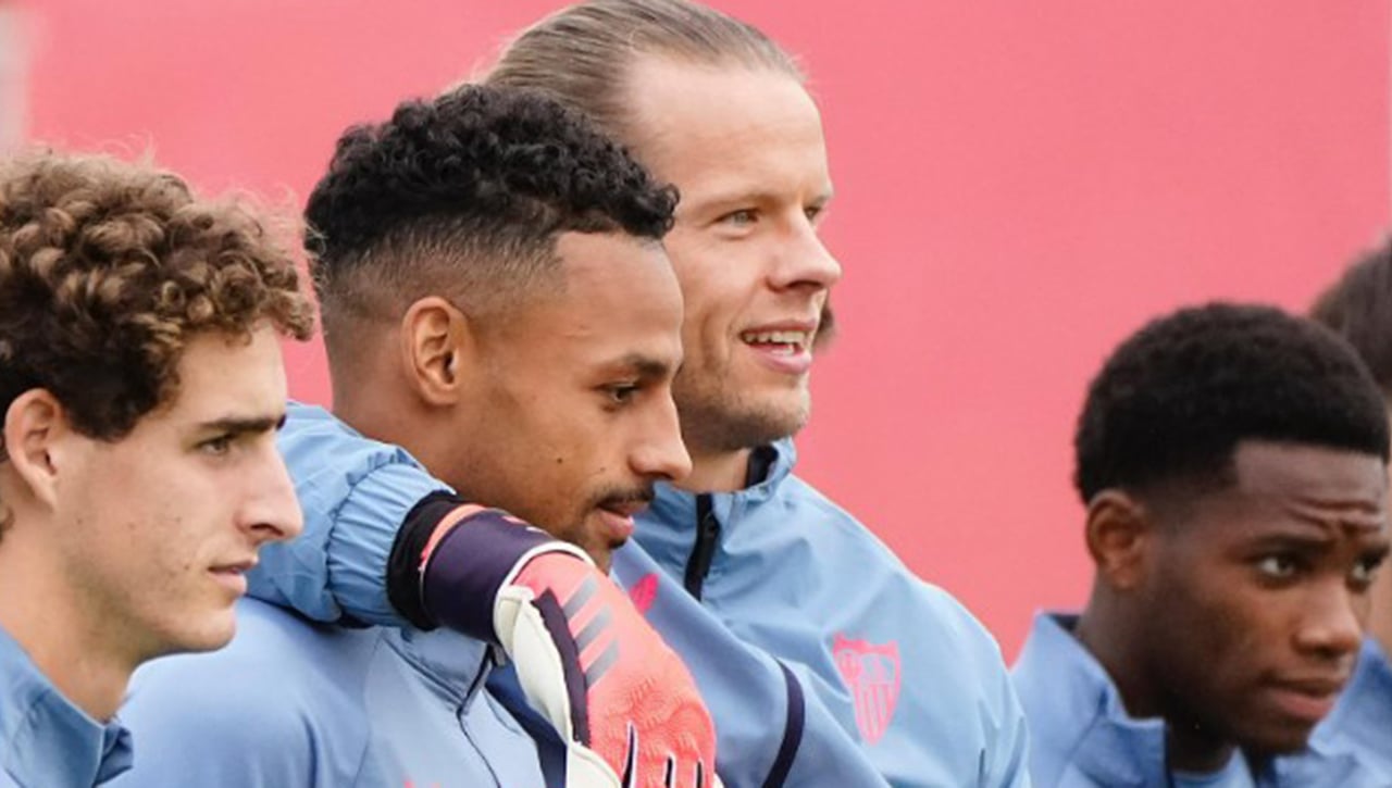 Novedad y lesión confirmada en el Sevilla