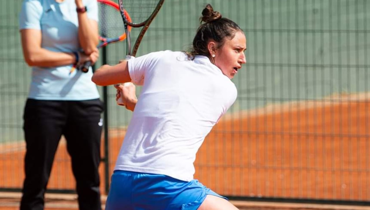 Locura en Roland Garros, pelotazo a una recogepelotas y a cuartos