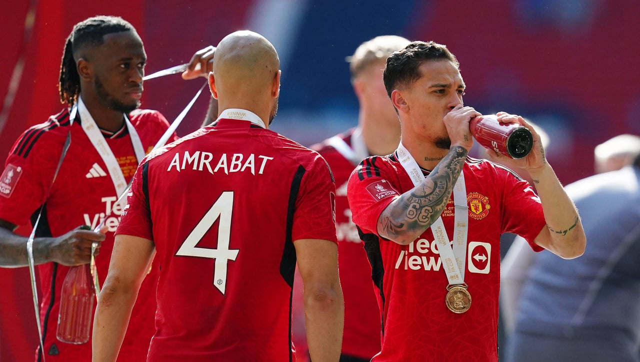 De cómo Antony 'fichó' a Amrabat: "Sabía el potencial que tiene"