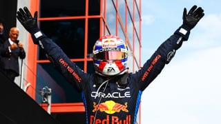 Verstappen sufre pero gana la batalla con Norris; Sainz quinto y Alonso penúltimo