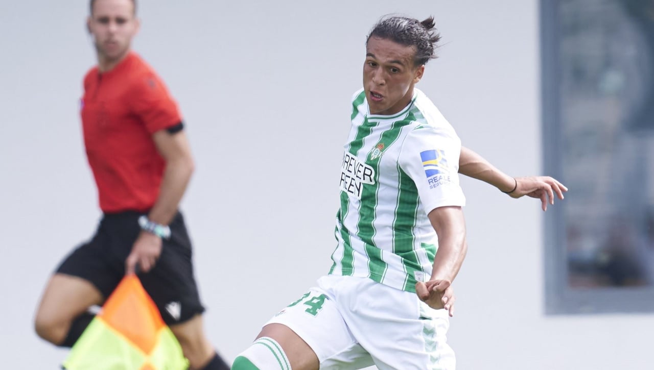 Yanis Senhadji tiene claras sus primeras grandes decisiones