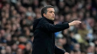 Luís Castro destaca el carácter de la plantilla del Levante: "Han querido tanto que lo han conseguido"  