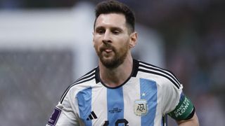 Barcelona: Laporta confirma la "relación" con Messi