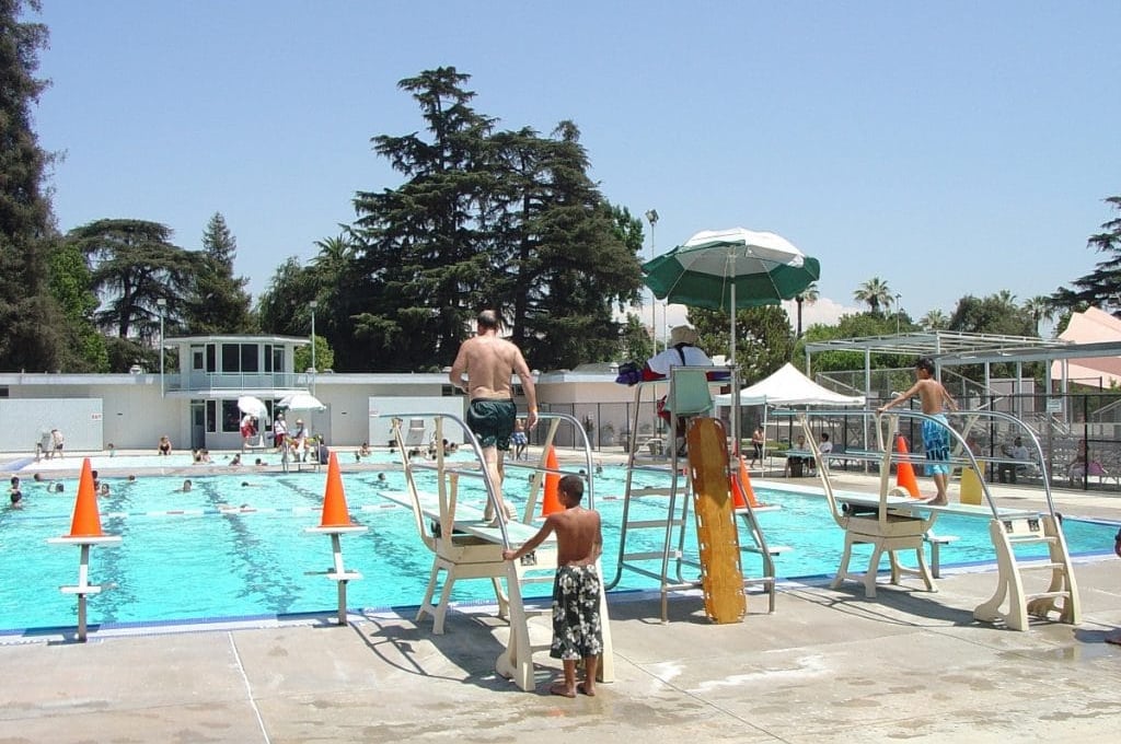 Los remedios en Sevilla para estar en la calle sin pasar calor