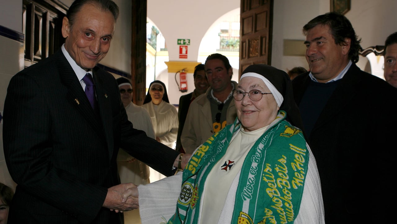 Del "me estáis exigiendo que me estáis cansando" al "venga a ustede": las frases más célebres de Lopera