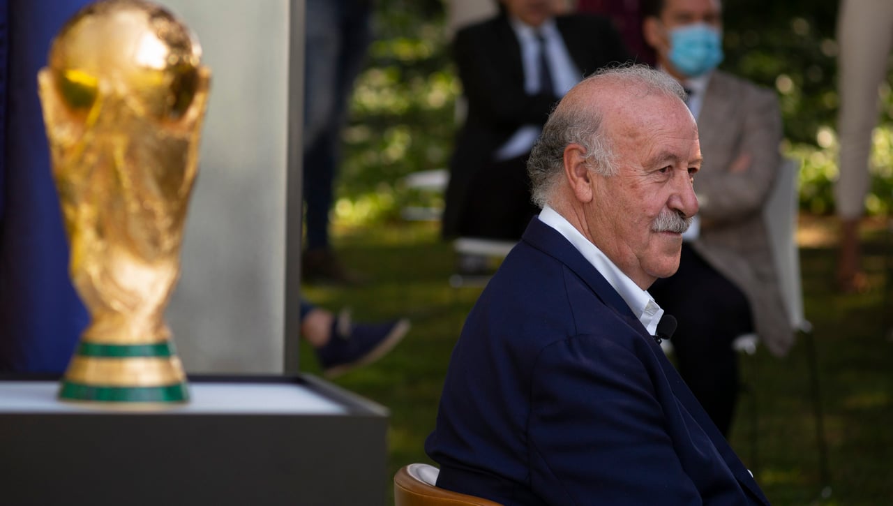 Cita con Del Bosque para salvar el Mundial de 2030