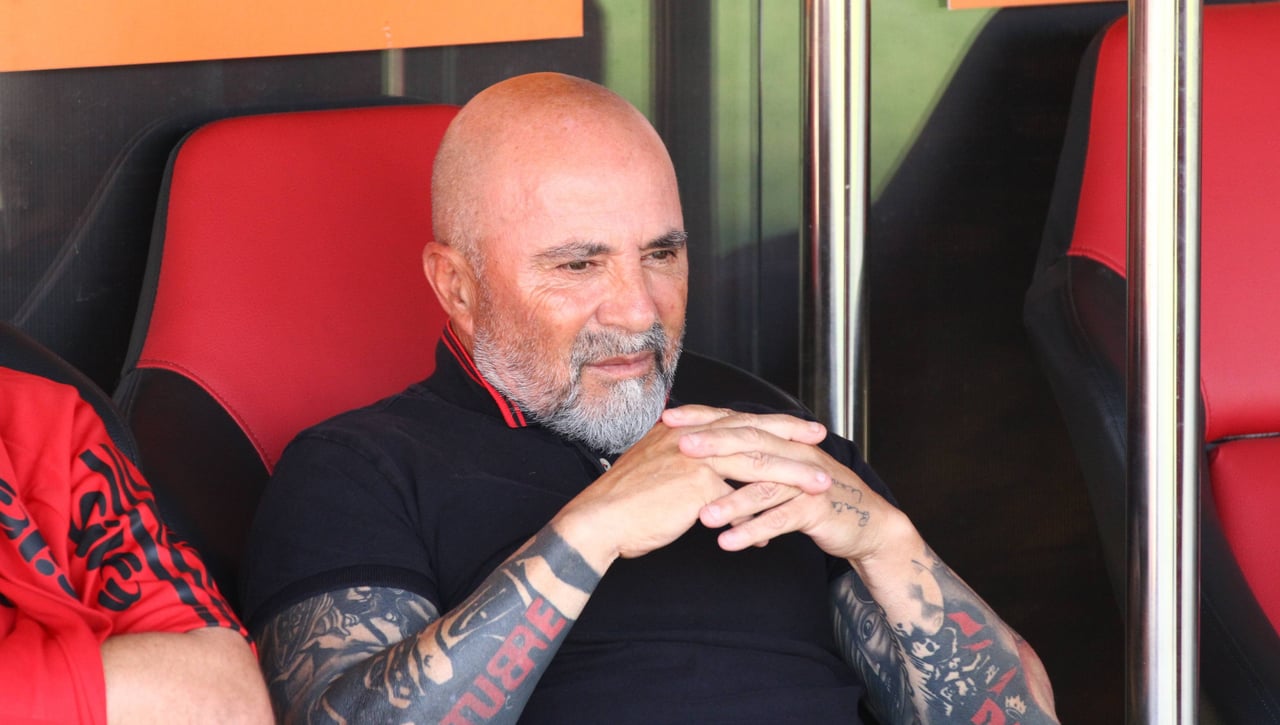 Sampaoli desvela los motivos de su salida y lanza un dardo