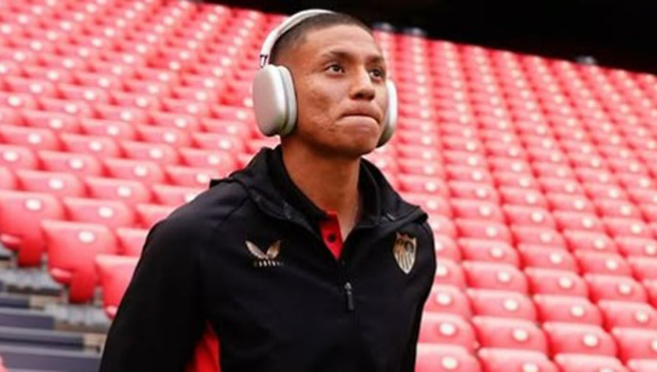 Decisión unánime con Mateo Mejía en el Sevilla 