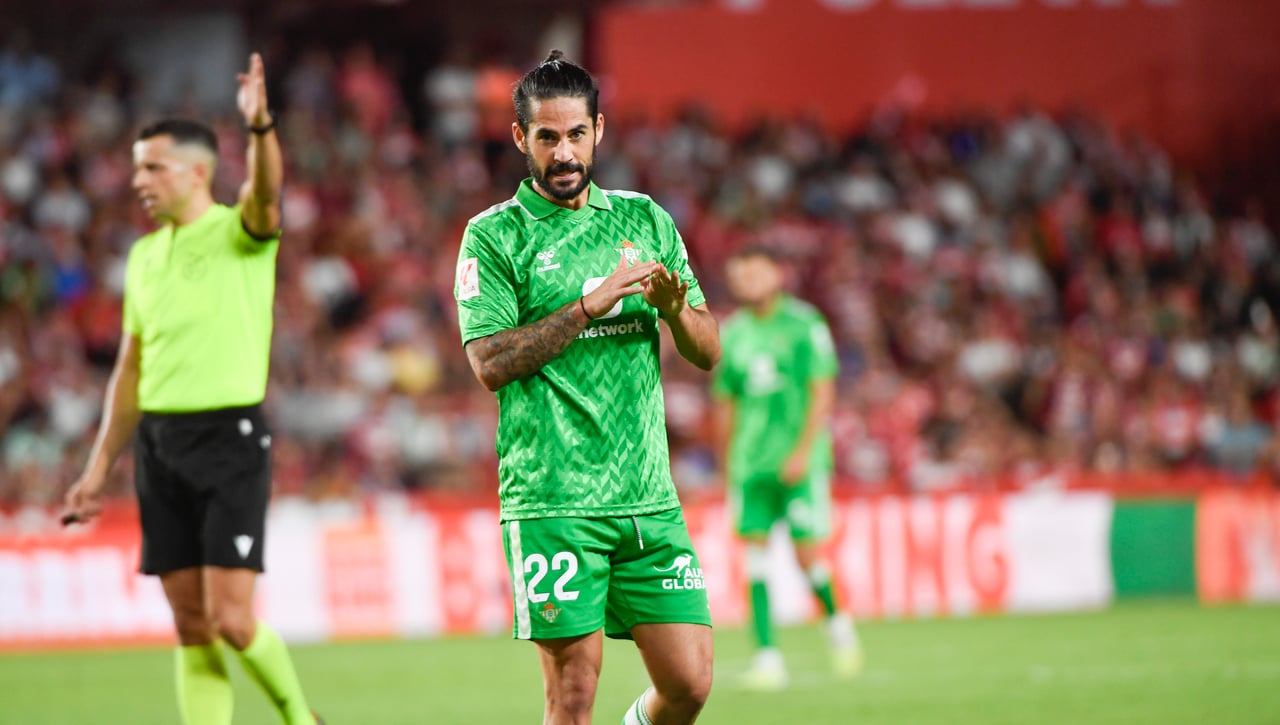 El partido de Isco: del 'troleo' de Pezzella y Roca a los piropos de Marcelo 