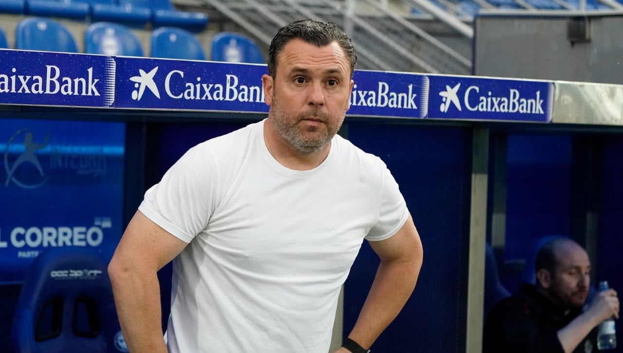 Sergio González no se conforma con Roger y Escalante y propone un fichaje más