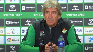 Pellegrini anuncia cuatro bajas para el Valladolid, el recambio de Borja y el 'recado' de Joaquín