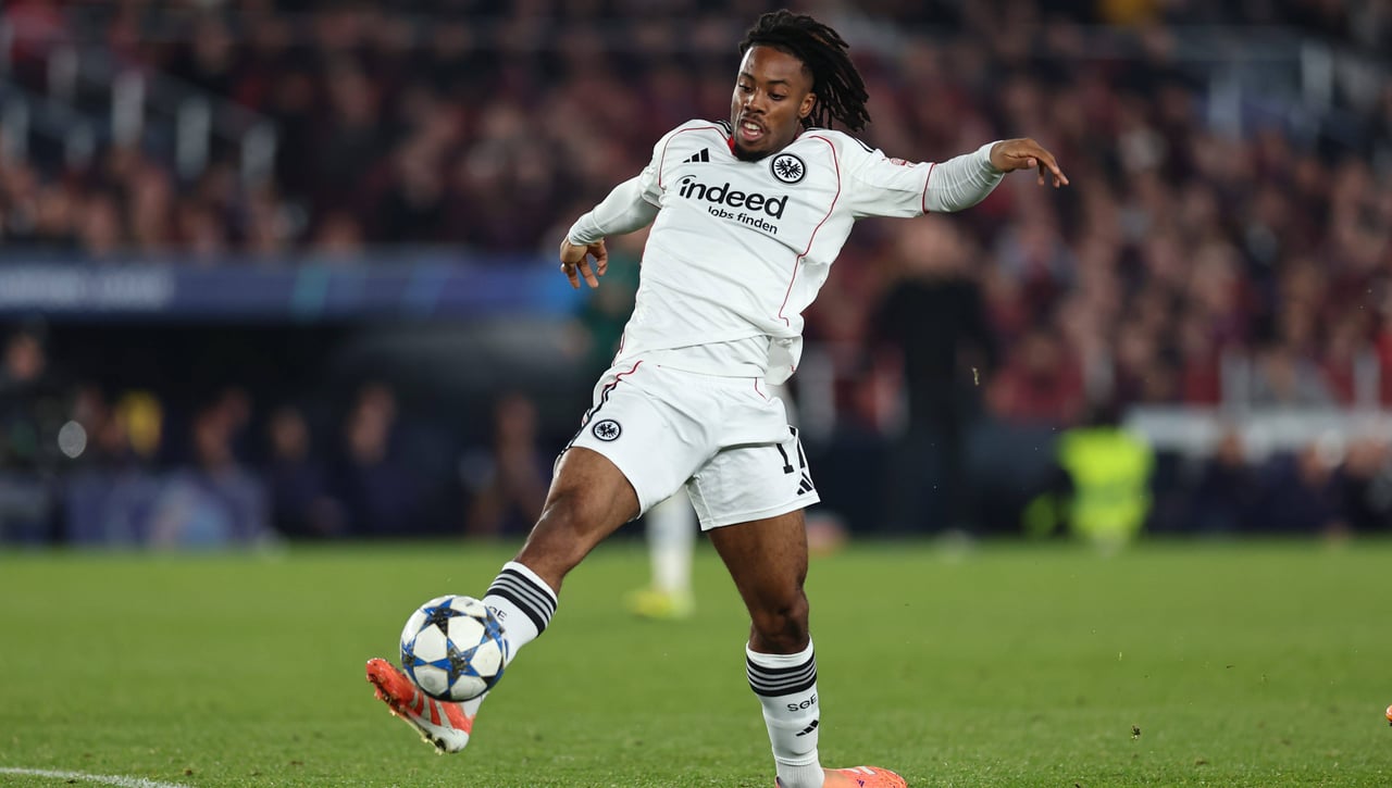 Elye Wahi, tampoco: Cordón sigue buscando atacantes en un mercado complejo