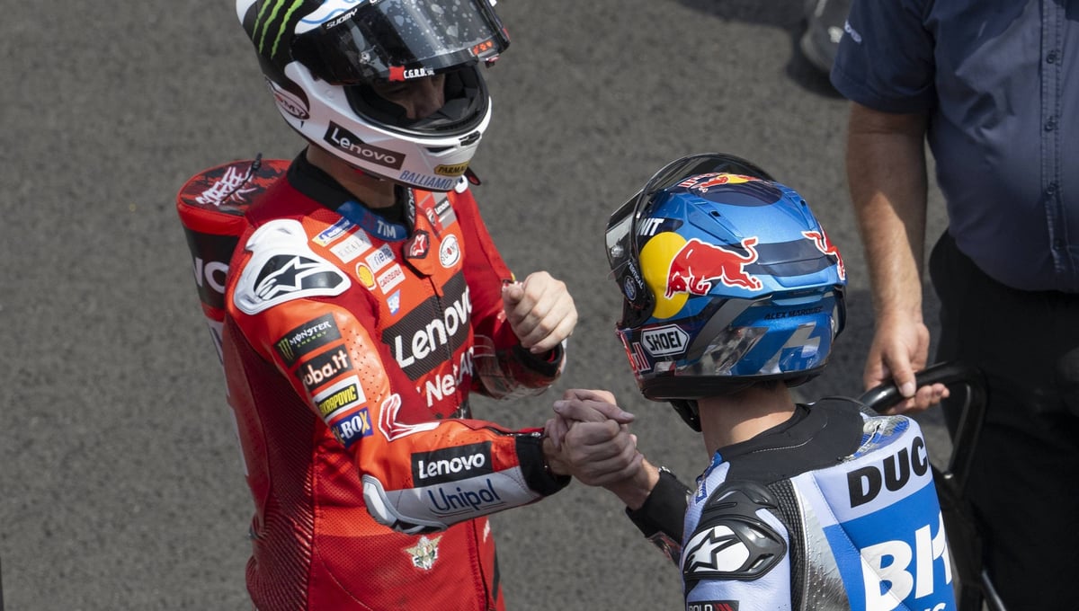 Álex Márquez da las claves a Bagnaia para plantar cara a Marc