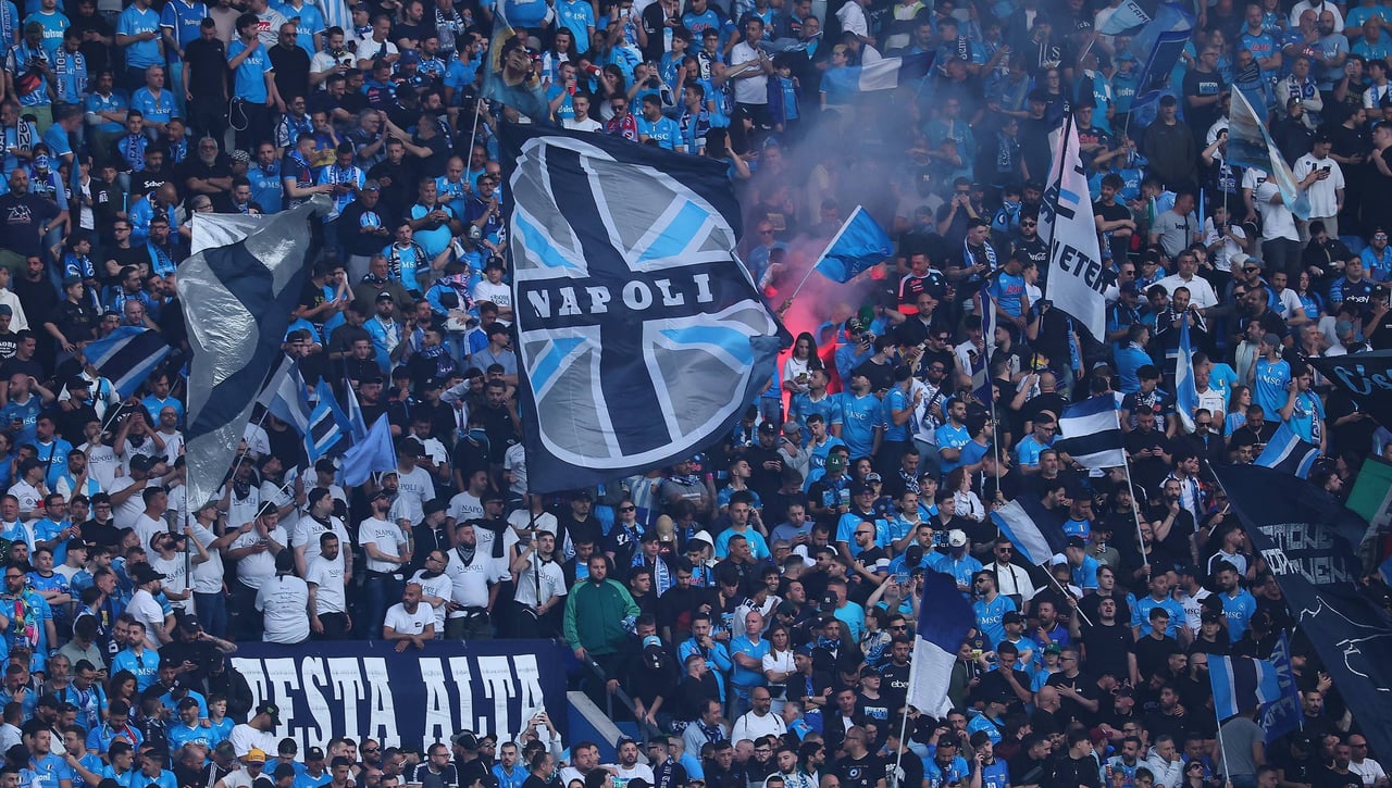 Nápoles 2-0 Cagliari: La gloria se queda en el Diego Armando Maradona