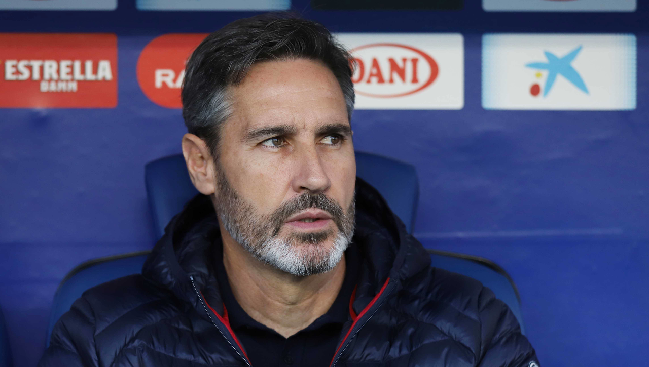 El futuro de Vicente Moreno, en el aire