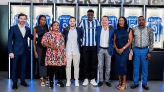 Samu Omorodion entierra el hacha de guerra